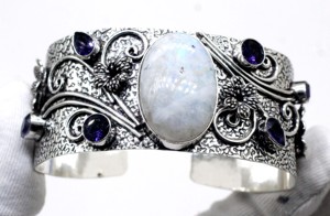 Manchette en argent Sterling 925 faite à la main pour les femmes Moonstone Amethyst Gemstone Leaf Pattern Wedding Bangle Religious Christian Party - Product Image 2