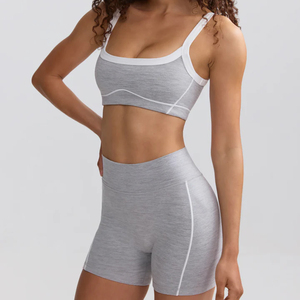 Conjunto de Yoga de Dos Piezas para Mujer, Estilo Veraniego, Corte Regular Ajustado, Ropa Deportiva, Nuevo Estilo, Diseño OEM, Brasier y Pantalones Cortos - Product Image 5