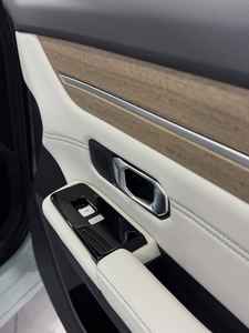 SUV Compact Style S07 2026 LHD Essence Automatique Toit Panoramique Sièges en Cuir Véhicule d'Exportation au Japon - Product Image 2