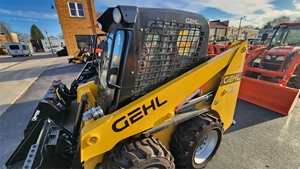 2020 Gehl RT215 Skid Steer Loader Nouveau produit 2023 Petit chargeur sur chenilles frontal avec godet, pas cher utilisé Gehl RT105, HP 34 - Product Image 2