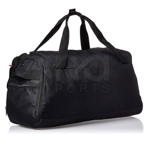 Sac de sport léger et flexible avec poignées de transport faciles et compartiment intérieur spacieux - Product Image 2
