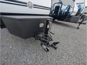 Mini camping-car moderne 2025, caravane pliante légère en forme de larme, utilisation tout-terrain 4x4, 2 personnes, cuisine en acier inoxydable, 2000 kg - Product Image 2