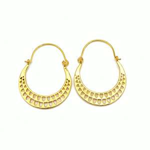 Pendientes tribales de mujer de estilo retro bohemio de diseño exclusivo Aros de latón chapados en oro de 18 quilates únicos Joyería de oreja Bohemia - Product Image 2