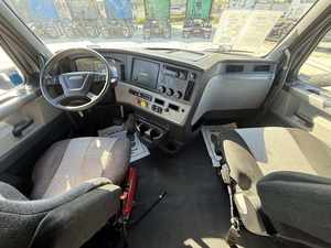 รถบรรทุก Cascadia 126 Sleeper ปี 2020 มือสองสมรรถนะสูง - 455 แรงม้า เกียร์อัตโนมัติ 12 สปีด Dt12 ส่งออกทั่วโลก - Product Image 2