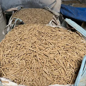 Granulés de balle de riz de prix le moins cher de haute qualité pour l'industrie du carburant fabriqués au Viet Nam diamètre 6mm emballage dans un sac de 15 kg