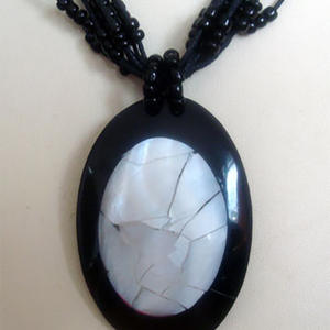 สร้อยคอเปลือกหอยคูปังประดับลูกปัดลายโมเสคทรงรีสำหรับเป็นของขวัญ - Product Image 1