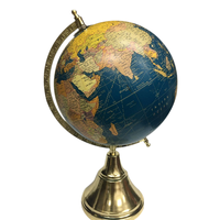 Globo antiguo elaborado con metal duradero y montado en un soporte de inspiración vintage para accesorios de escritorio de oficina en casa con clase