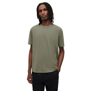 Camiseta cómoda y transpirable de talla grande para hombre, disponible en una amplia gama de colores y tallas, perfecta para cualquier ocasión - Product Image 6