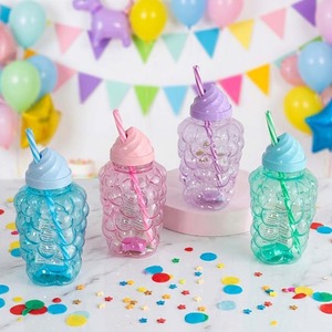 CASAMAX WL AD-0544B Vaso con coperchio e cannuccia in plastica. Design per fresatrici. Vaso per bambini. Vaso da festa. 450ml. Colore a caso - Product Image 2