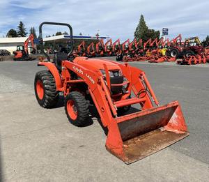 Tractor Kubota L3901HST 2021: Tractor utilitario compacto con transmisión hidrostática, confiabilidad y versatilidad - Product Image 1