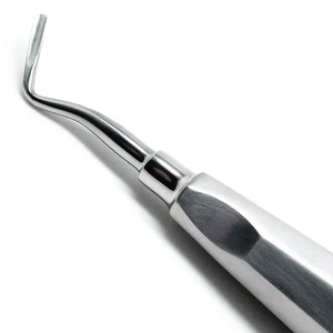 Elevadores de raíces dentales manuales de acero inoxidable de alta calidad Instrumentos de Cirugía de calidad superior en MOQ bajo para uso quirúrgico dental - Product Image 1