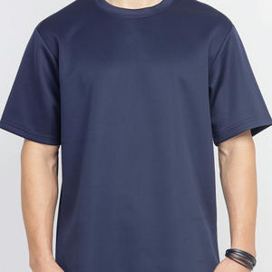 Ensemble 2 pièces t-shirts et pantalons à manches courtes pour homme, survêtements d'été respirants et confortables en tissu doux 100% coton - Product Image 4