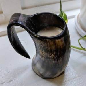 Jarra de Cerveza Vikinga de Cuerno Ecológica de Alta Calidad, Hecha a Mano y Pulida, para Regalos - Product Image 5