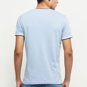 เสื้อยืดผู้ชายทรงสลิมฟิตแบบสั่งทำคุณภาพสูง220ก. เสื้อยืดผ้าฝ้ายผสมสีตัดกันเสื้อยืดสตรีทแวร์ขายส่ง - Product Image 5