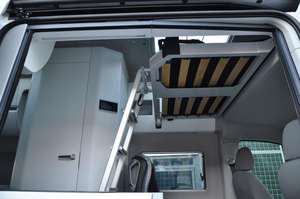 รถบ้านมือสองสีขาวสุดหรู รุ่นแกรนด์แคลิฟอร์เนีย 600 มาตรฐานไอเสียยูโร 5 สำหรับการตั้งแคมป์ 4-6 คน - Product Image 3