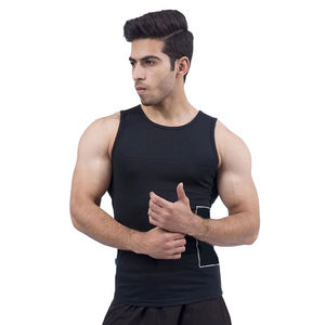 Débardeur d'entraînement pour homme sur mesure, vêtements de sport respirants avec un style décontracté pour homme - Product Image 1
