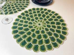 Manteles individuales con cuentas verdes hechos a mano, manteles decorativos con patrón Floral, cargador para decoración de centro de mesa de comedor - Product Image 2