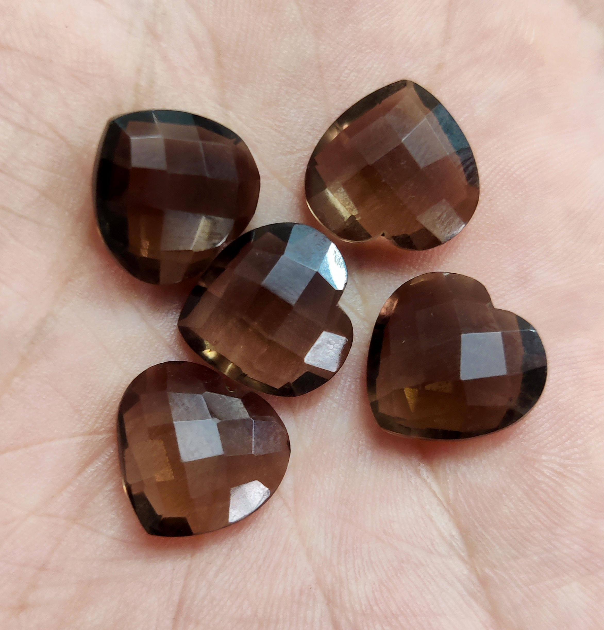 สีน้ำตาล