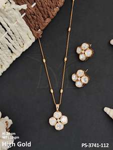 Kundan <b>Jewellery</b> Full Stone High Gold Polish Unique Design Kundan Pendant Set - Product Image 2