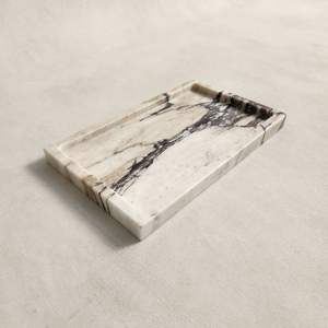 Grand plateau en marbre pour servir le petit-déjeuner, le brunch et les repas aux invités, style campagnard, durable et personnalisable - Product Image 5