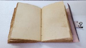 Hecho a mano personalizado profundo en relieve de cuero diario estrella en relieve portátil y hecho con papeles de algodón - Product Image 6