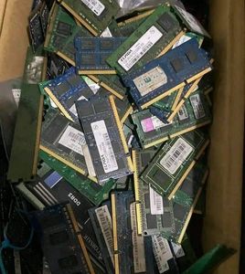 Meilleur matériau de récupération pour l'industrie du raffinage de l'or Ferraille de CPU en céramique avec pieds en or - Product Image 2