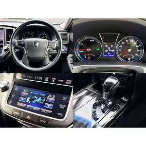Toyota Crown d'occasion 2015 – Berline avec conduite à droite ou à gauche, essence/gaz/électrique, turbo 4L, sièges en cuir, caméra de recul, pneus R16/R20 - Product Image 4