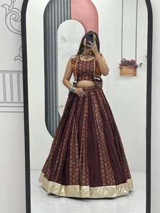 Vestido Lehenga Choli de algodón ligero de moda de la mejor calidad con borde detallado para celebraciones y funciones a precio de exportación - Product Image 2