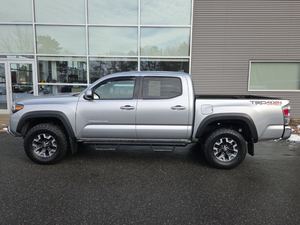 Camioneta T-ACOMA TRD Todoterreno 2022 Usada en Excelentes Condiciones, 6 Velocidades, 278 HP, Clasificación de Seguridad Completa - Product Image 6