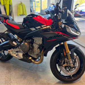 Moto/Scooter 2026 Tuono660 Factory660 659cc 105HP 77.2kW 10 400 tr/min 6 vitesses, disponible pour livraison immédiate - Product Image 1