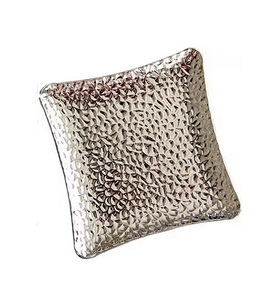 จานรองแก้วโลหะคุณภาพระดับพรีเมียมดีไซน์ไม่เหมือนใครสำหรับตกแต่งบ้านแนวศิลปะและอุปกรณ์ตกแต่งโต๊ะที่ทันสมัย - Product Image 1