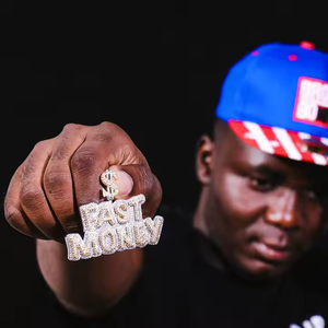 Colgante de nombre personalizado de moissanita de 1 pulgada con incrustaciones de circonitas, de plata 925 chapada en rodio, estilo Hip Hop Bling, OEM, colgantes y dijes finos - Product Image 1