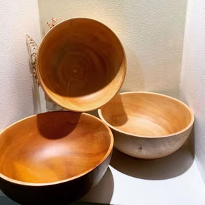 Bol en bois fait à la main du Vietnam | Ustensiles de cuisine en bois massif naturel pour salade, riz et soupe - Product Image 1