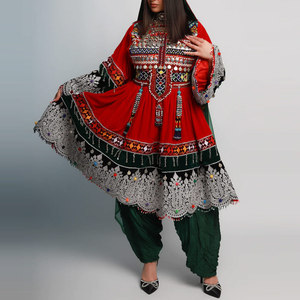 Robe courte de soirée afghane unique pour femmes, style vintage respirant avec broderie et motifs appliqués - Product Image 3