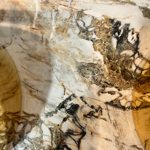 Estante de porcelana con efecto de mármol blanco brillante montado en la pared de alta calidad, vetas doradas y grises, encimera de fregadero hecho en Italia - Product Image 4