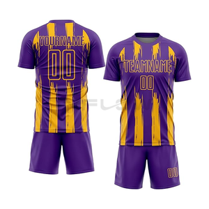 Conjunto de Camiseta de Fútbol Sublimada Personalizada, Estampado Geométrico Morado y Dorado, Secado Rápido, Unisex, Manga Corta, Ajuste Atlético, Ropa Deportiva para Adultos - Product Image 2