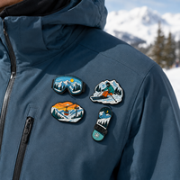 Épingles en émail personnalisées pour le ski et le snowboard, badges de revers pour veste et sac à dos, souvenirs de station de ski