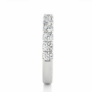 Anillo de Eternidad con Diamantes en Corte Redondo y Engaste de Puntas para Mujer - Product Image 2