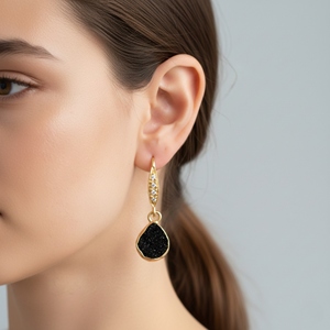 Boucles d'oreille en forme de perle, nouveau, 27 à 28 MM, avec lunette en argent Zircon naturel, plaquée or - Product Image 4