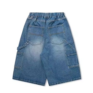 Venta al por mayor de pantalones cortos de mezclilla azul de encargo de doble rodilla para los hombres/Precio de fábrica de ajuste relajado pantalones cortos de mezclilla con efecto desteñido para los hombres - Product Image 6