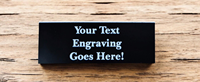 Plaques signalétiques personnalisées en métal noir - Texte gravé blanc pour usage industriel et décoratif
