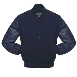 Chaqueta Varsity de Forro Polar de Borrego, Estilo Cargo, con Bolsillos, Diseño Colorblock, Corte Holgado, Estilo Denim Desgastado, para Hombre - Product Image 3