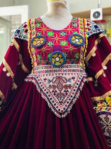 Vestido Kuchi de inspiración vintage, vestido afgano bohemio, raíces culturales étnicas, mangas largas, bordado a mano, gasa, personalizable - Product Image 3