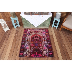 Tapis turc vintage, tapis Herki 2,7x3,2 pieds, marron géométrique avec éléments floraux - Product Image 1