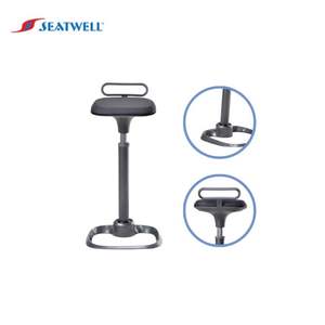 Tabouret haut noir pour comptoir, idéal pour les zones gourmandes - Product Image 1