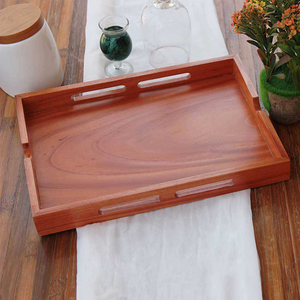 Plateau rectangulaire en bois moderne avec poignées, vase de table basse par Saniya Handicraft - Product Image 1