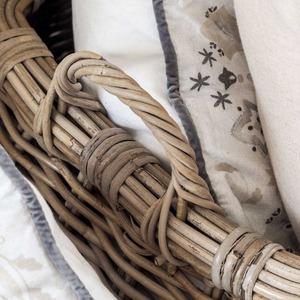 Panier de rangement en rotin tressé à fond conique, fait main, en rotin naturel, moderne et multifonction, fabriqué au Vietnam - Product Image 3
