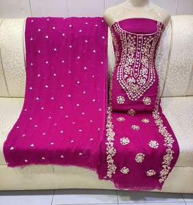 Salwar Kameez Gota Patti Moderno en Tonos Vibrantes para Mujer, Ropa Festiva con Artesanía Tradicional - Product Image 5