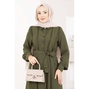 Vestido Hijab Color Caqui con Detalles de Encaje y Cintura Natural - Product Image 2
