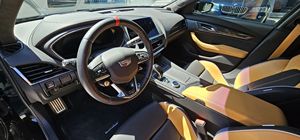 Cadillac CT5-V Blackwing 2023, Motor V8 Supercargado de 6.2 Litros, Transmisión Automática de Diez Velocidades - Product Image 2